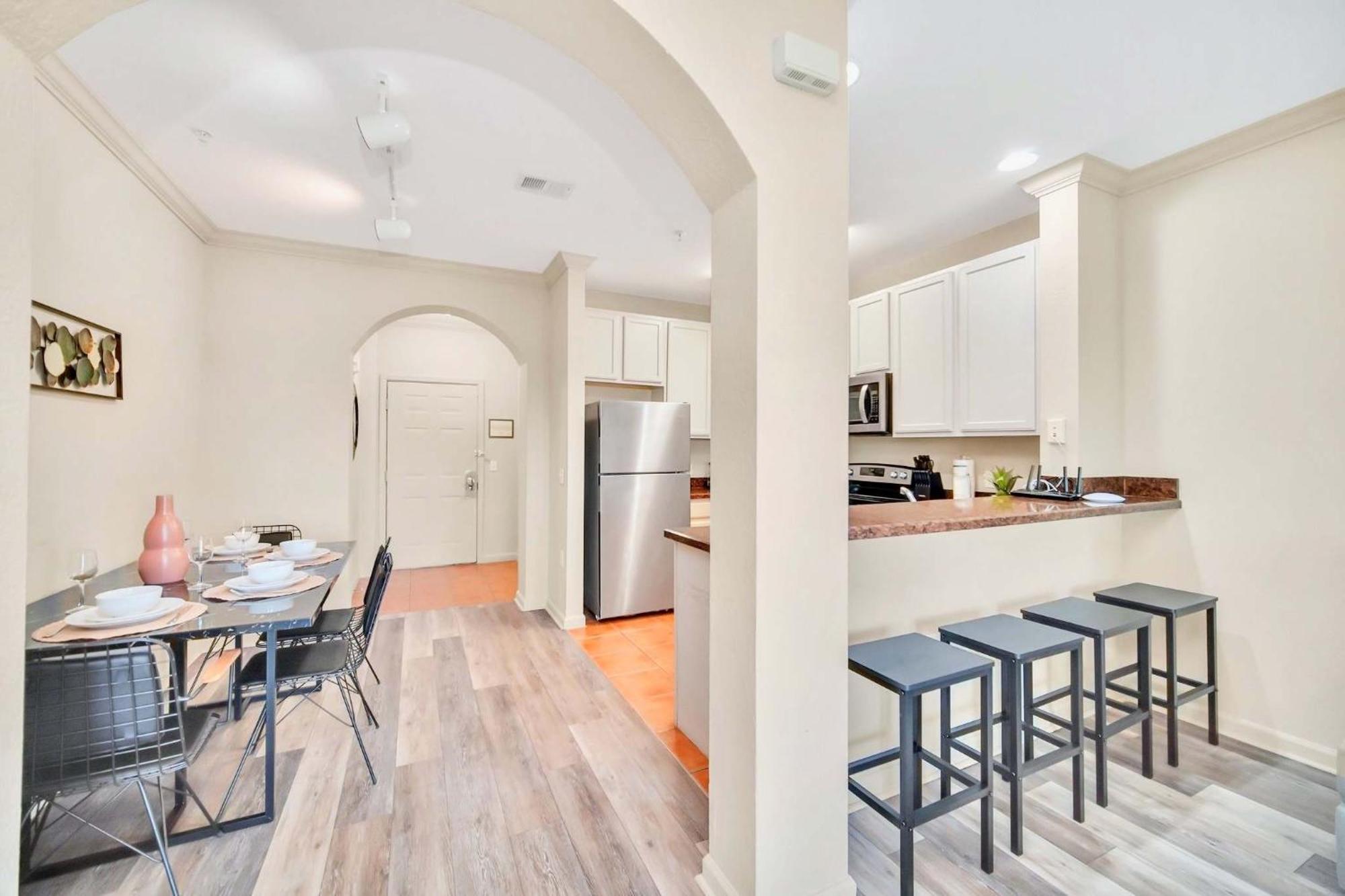 Modern 2Br Condo - Hot Tub And Pool - Near Disney Ορλάντο Εξωτερικό φωτογραφία