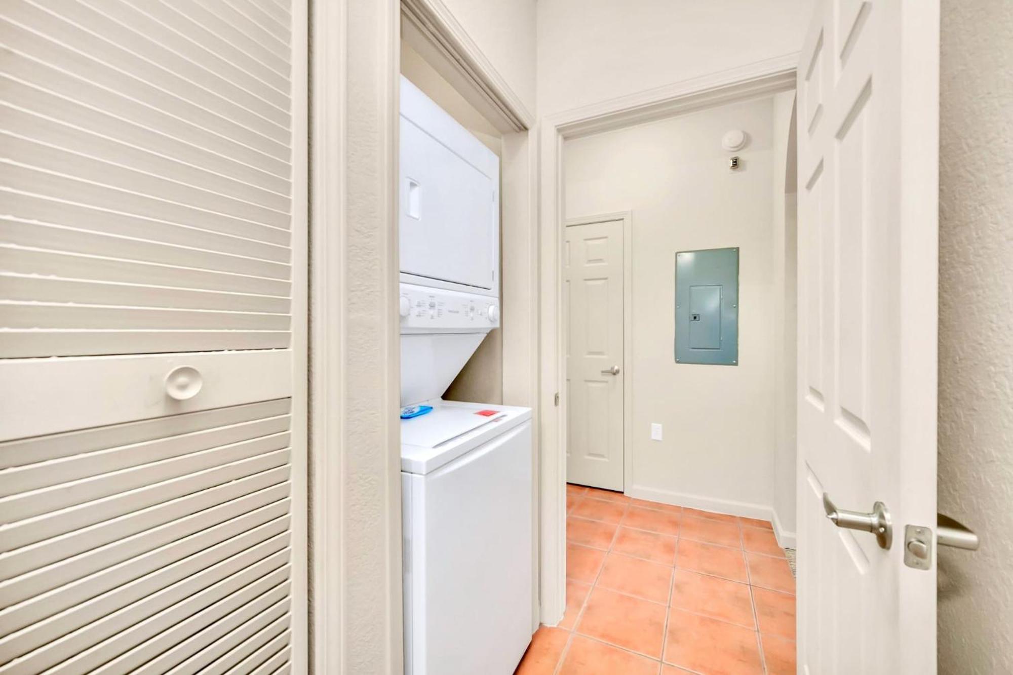 Modern 2Br Condo - Hot Tub And Pool - Near Disney Ορλάντο Εξωτερικό φωτογραφία