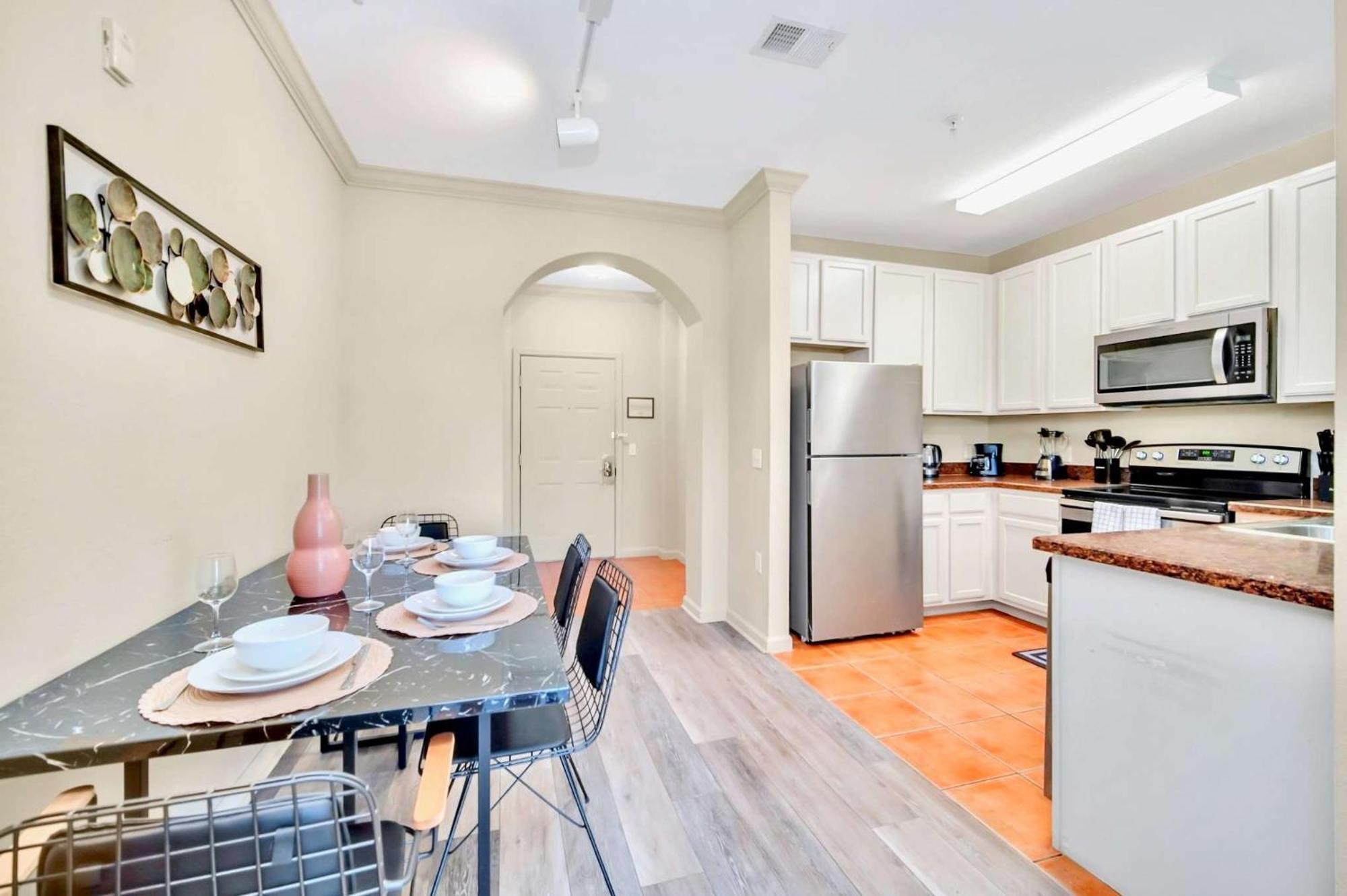 Modern 2Br Condo - Hot Tub And Pool - Near Disney Ορλάντο Εξωτερικό φωτογραφία